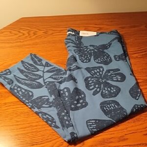 4/$20 NWT Blue and Flower Patterned Leggings